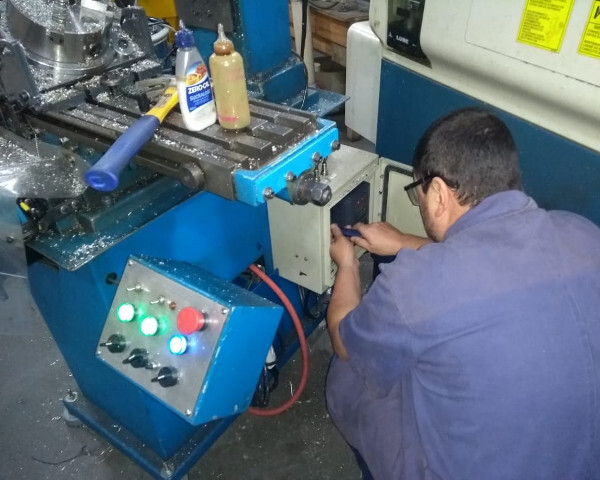 Assistência Remota Em Fresa CNC